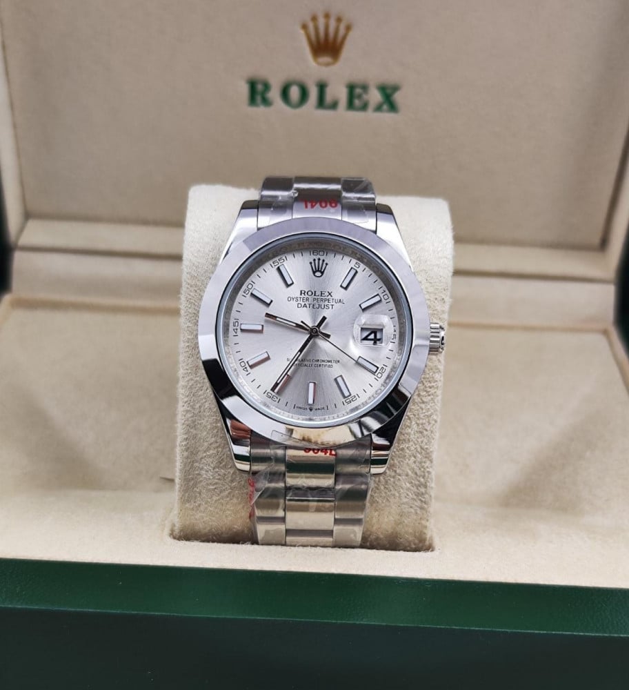 MONTRE ROLEX MILGAUSS